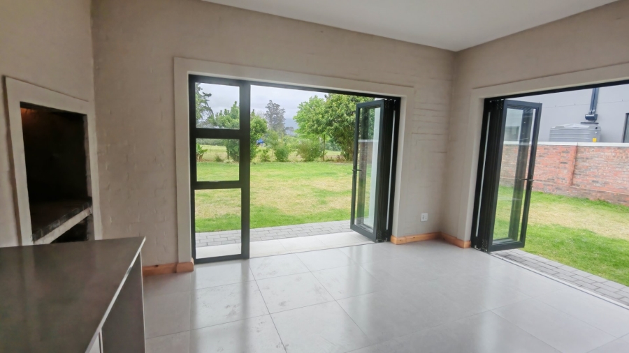 3 Bedroom Property for Sale in Highlands Western Cape